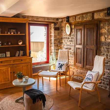 Bed and Breakfast De La Vallee 3*