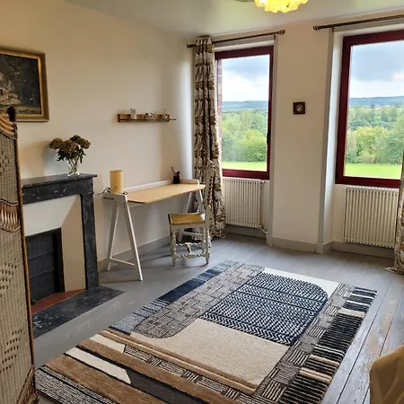 De La Vallee Nocleg ze śniadaniem