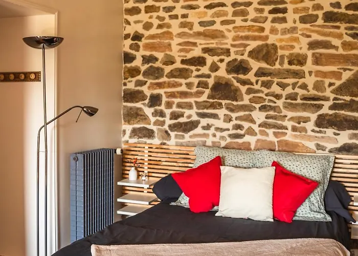 De La Vallee Bed & Breakfast 3*